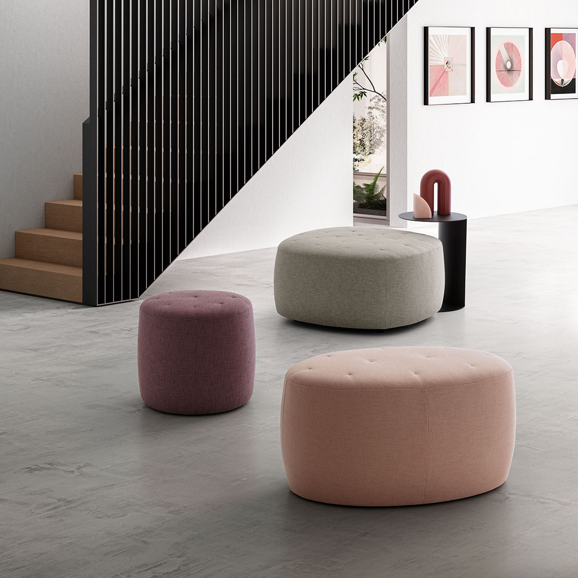 Pouf di varie forme e dimensioni Pouf colorati di varie forme e dimensioni con diverse funzioni