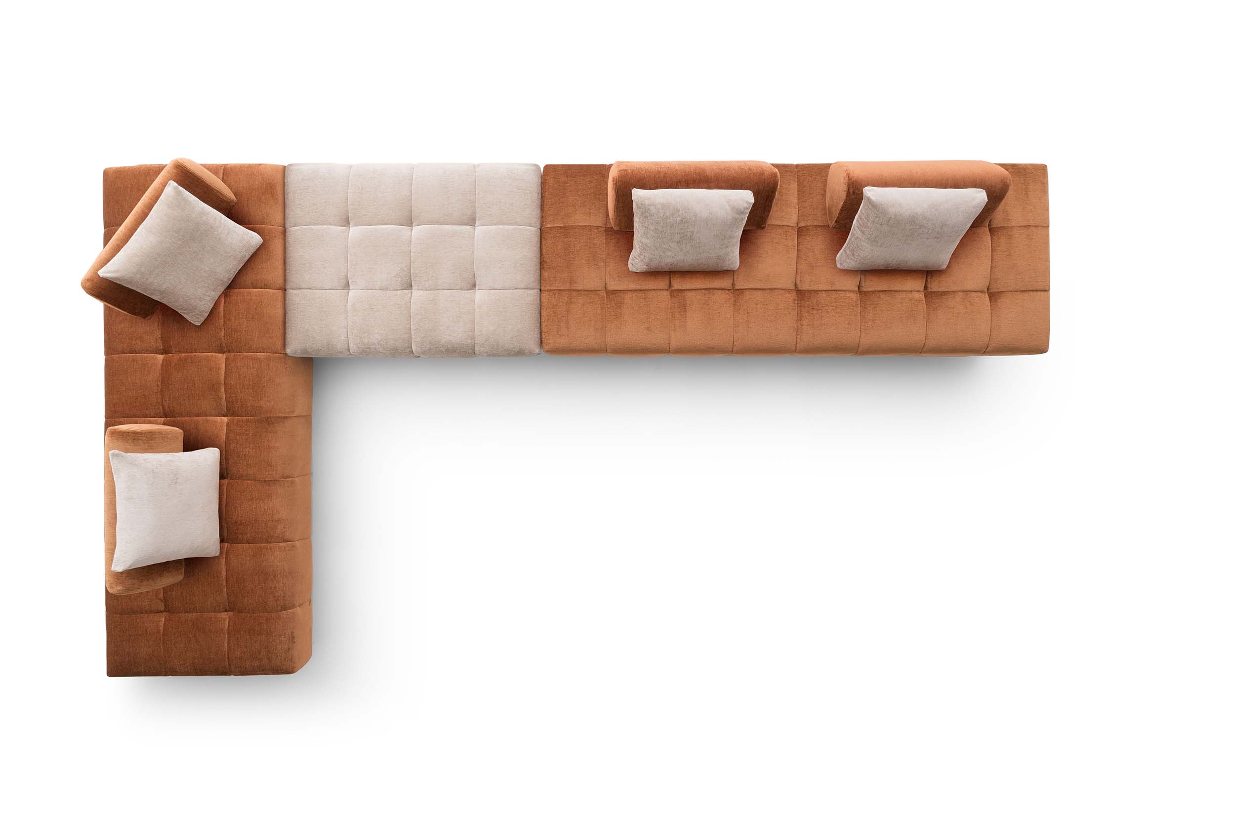 Divano modulare Bowie Light LeComfort in versione salvaspazio con sedute contenute.