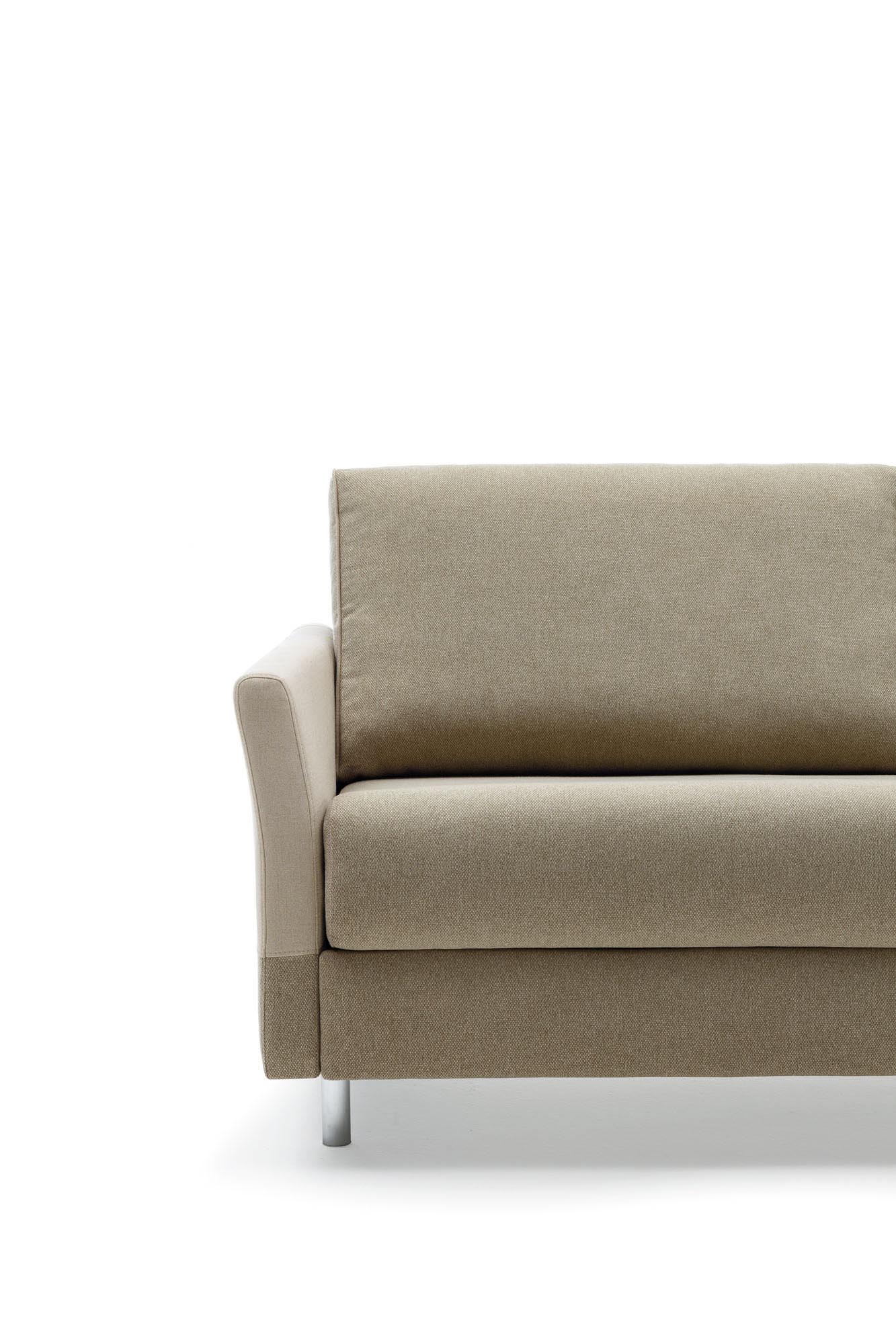 Divano letto Maldive con bracciolo modello Sailing - visione frontale