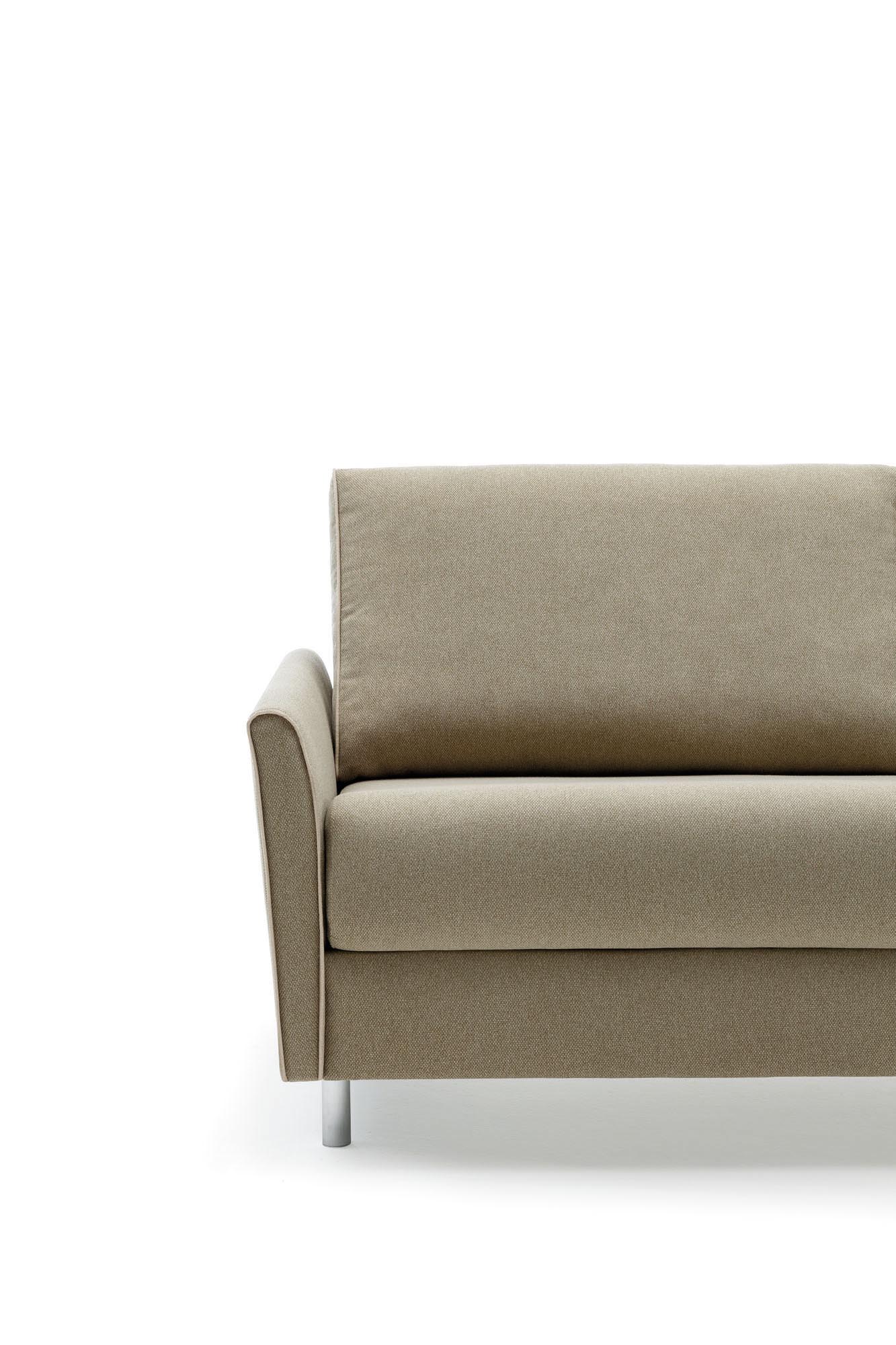 Divano letto Maldive con bracciolo modello Trendy con cordoncino perimetrale - visione frontale