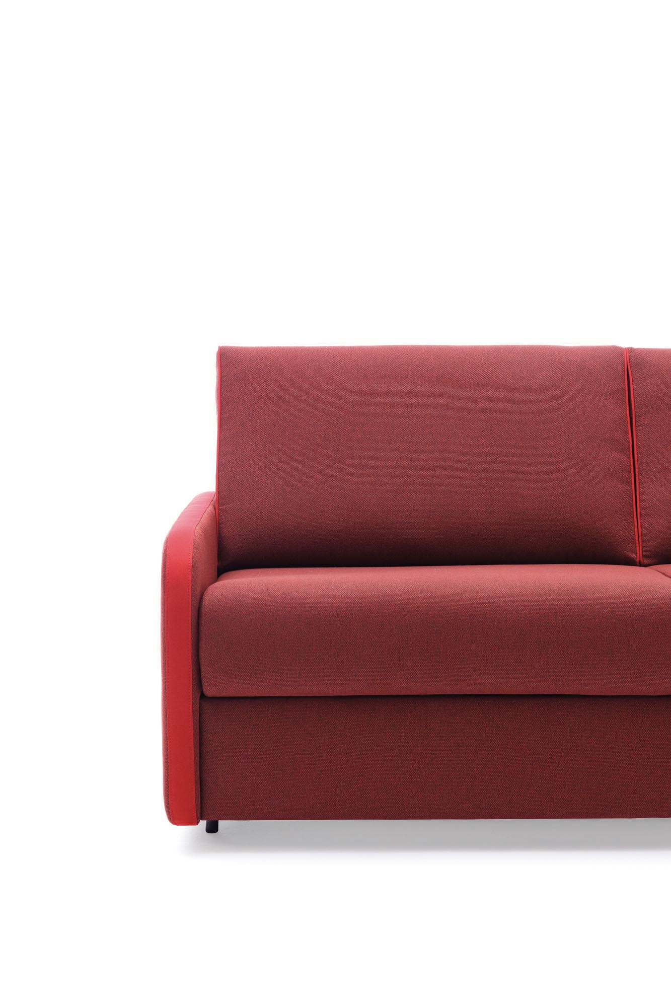 Divano letto Santorini con bracciolo modello Happy - vista frontale
