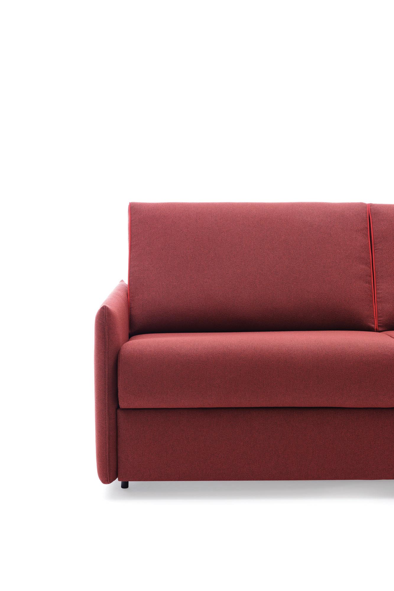 Divano letto Santorini con bracciolo modello Slim - vista frontale