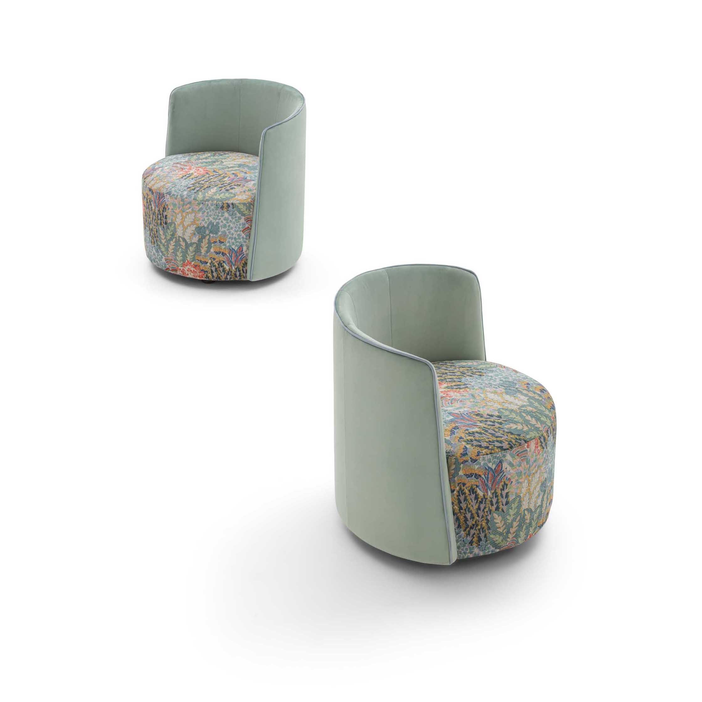 Poltroncina rotonda con schienale sottile dai colori tenui e delicati