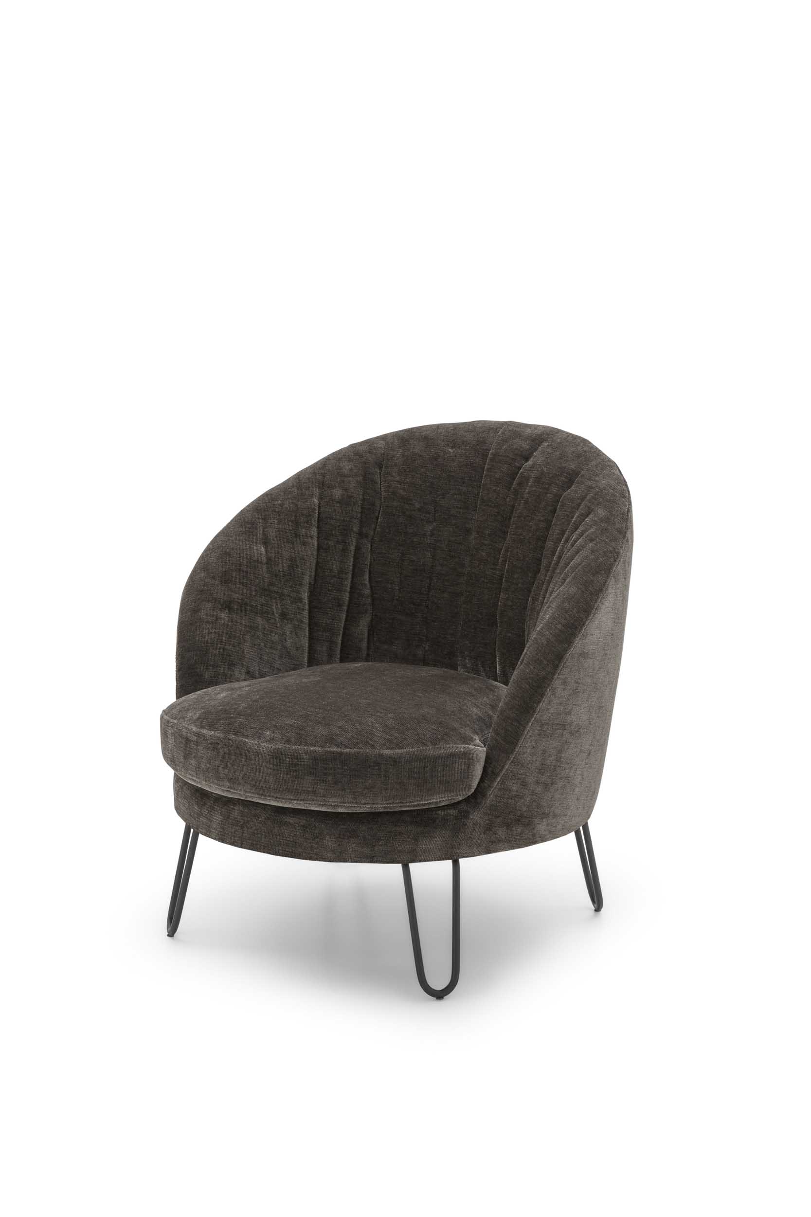 Poltroncina in texil tonda a base fissa con piedini moderni