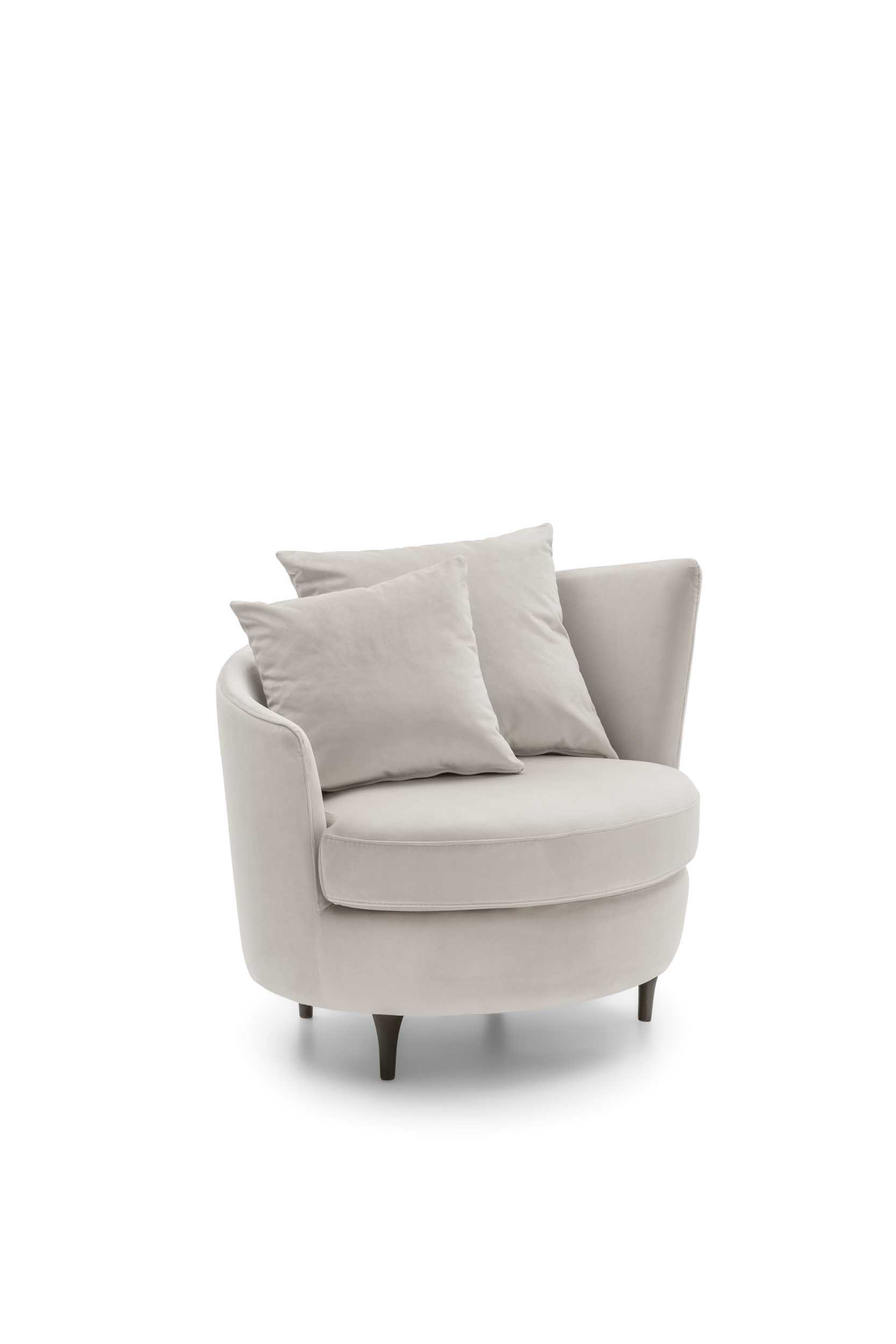 Poltroncina imbottita di colore bianco comoda