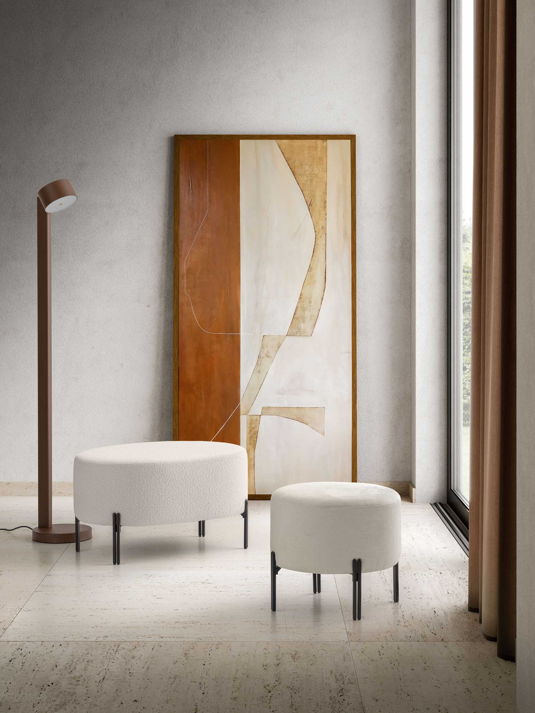 Pouf piccolo bianco in ambiente moderno